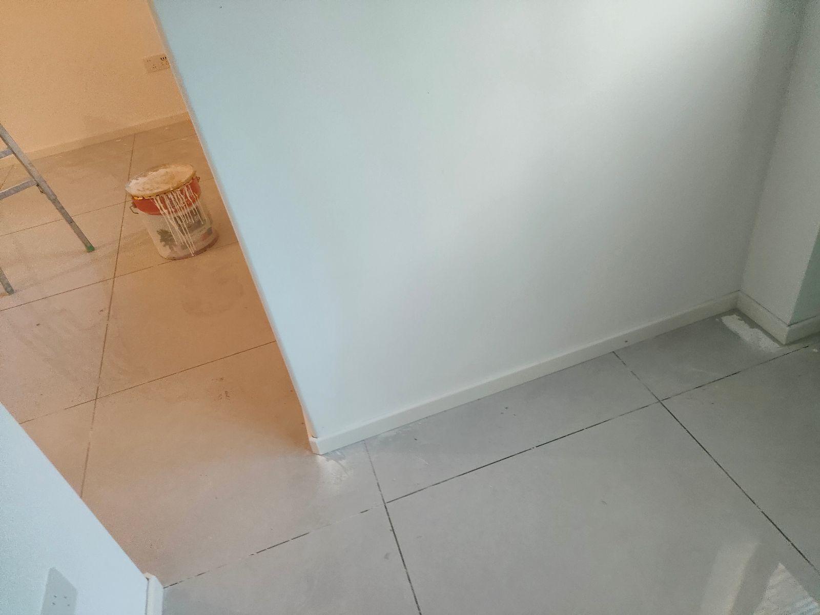 中国江苏省苏州市昆山市森林半岛**栋**室