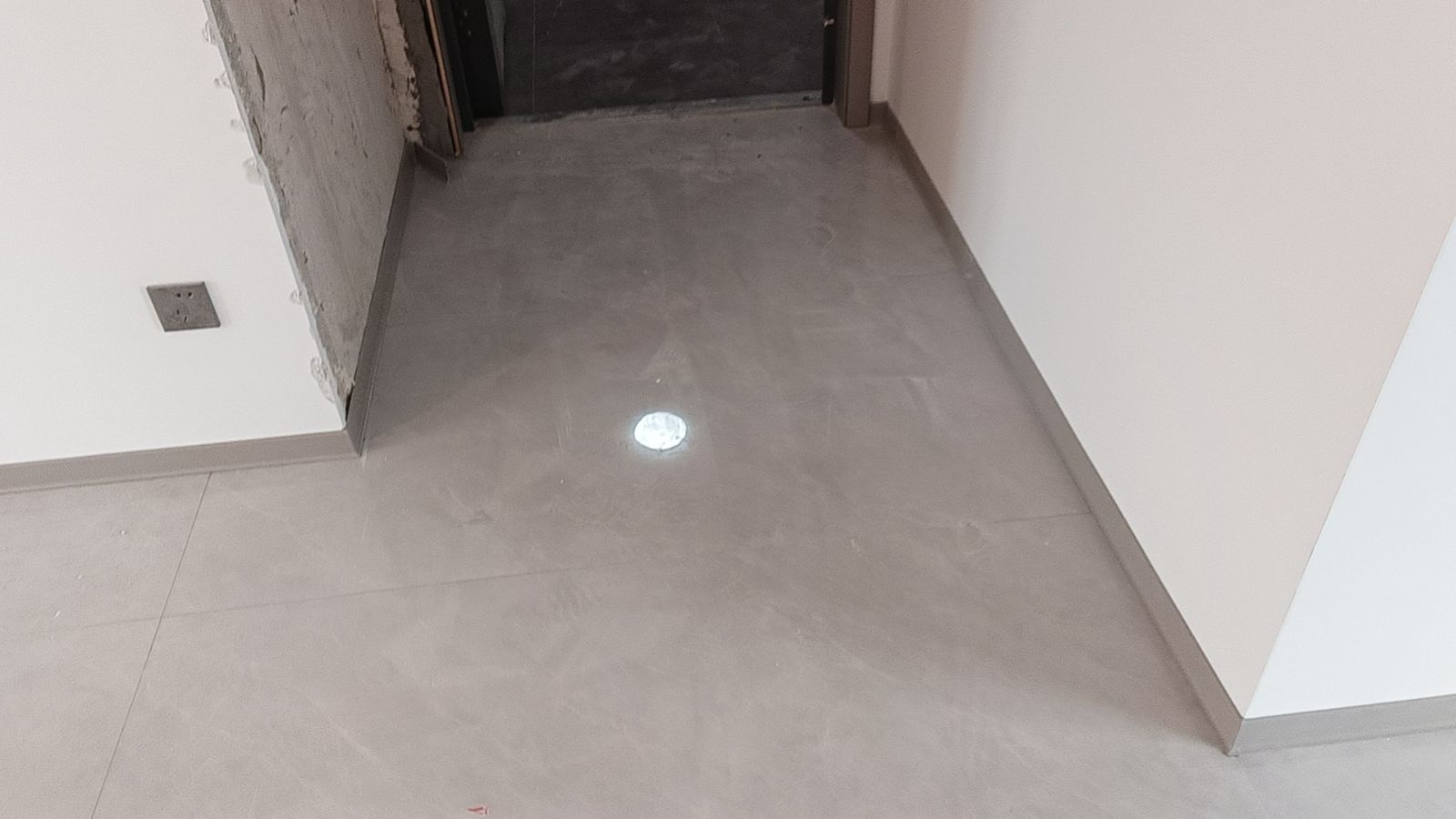 中国江苏省苏州市昆山市安康里**栋**