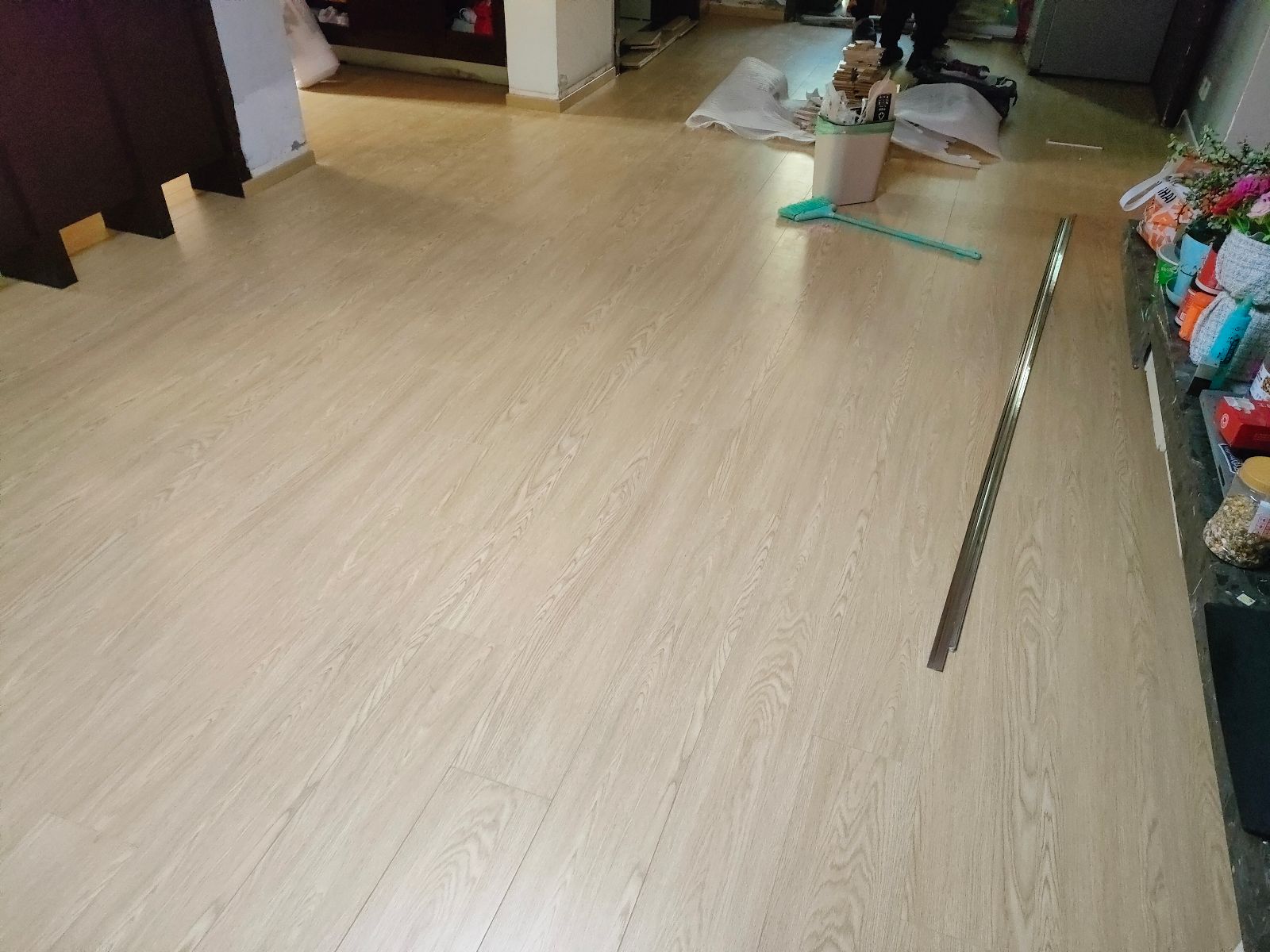 中国江苏省苏州市昆山市陆家东景苑**#**