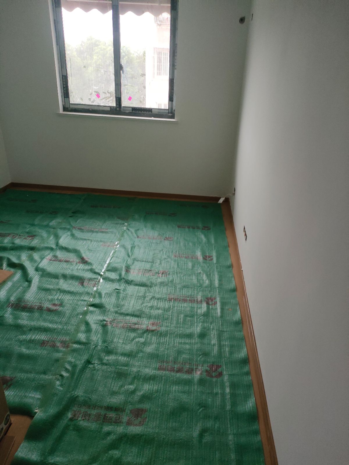 中国江苏省苏州市吴中区莲香新村北区**栋**