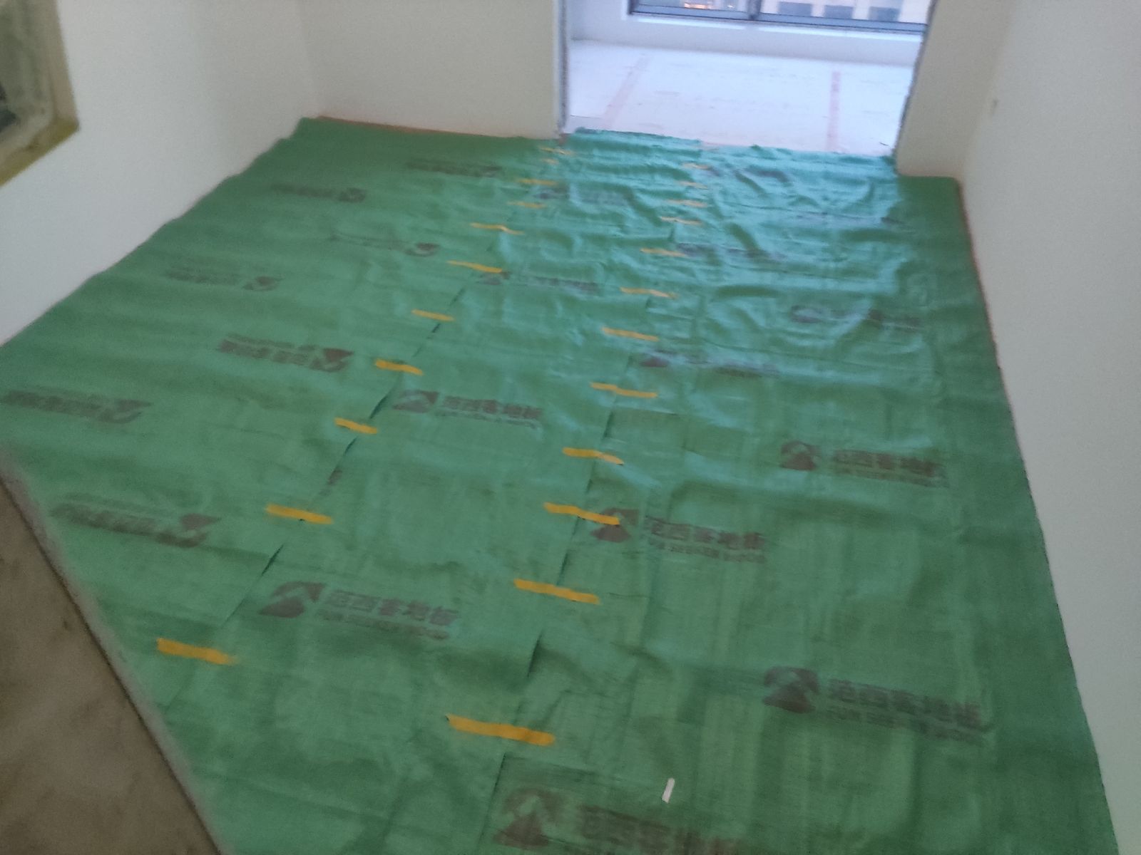 中国江苏省苏州市太仓市花语景岸**栋**室