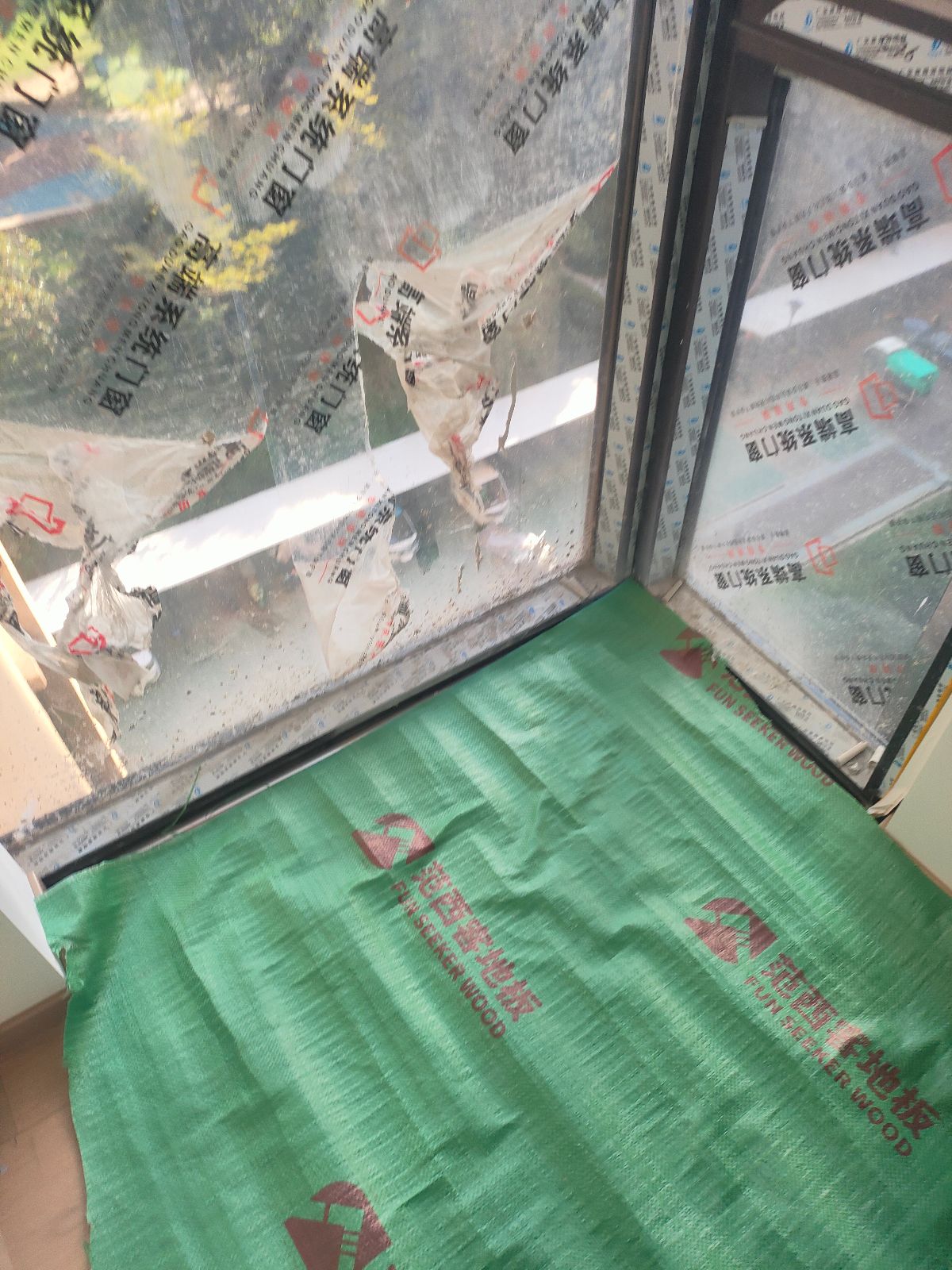 中国江苏省苏州市昆山市花桥常发香城湾**栋**室
