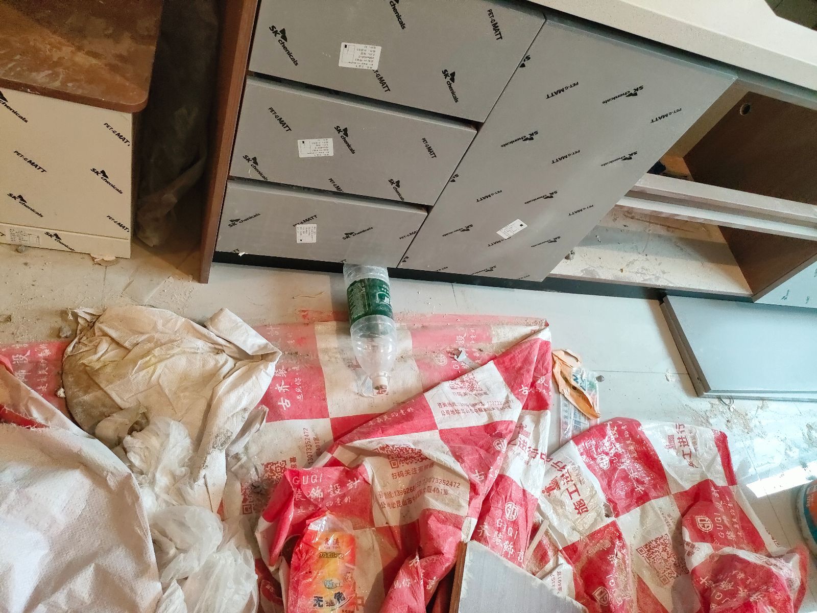 中国江苏省苏州市昆山市碧波苑**栋**