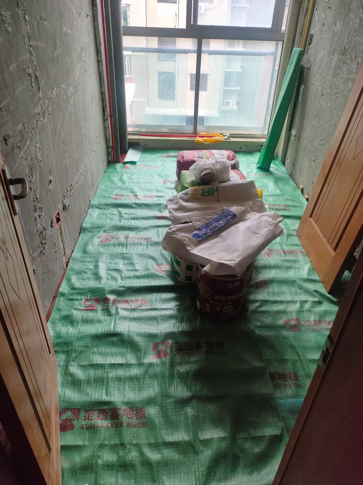 中国江苏省苏州市昆山市世茂蝶湖湾**栋**