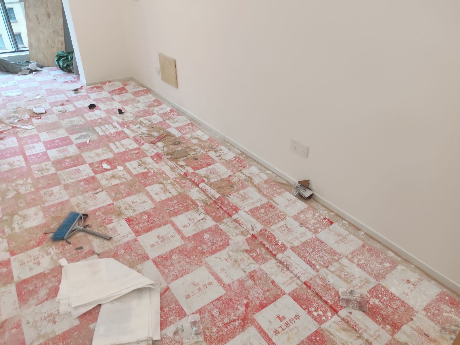 中国上海上海市嘉定区上海市嘉定区绿地海域苏河源**弄**栋**