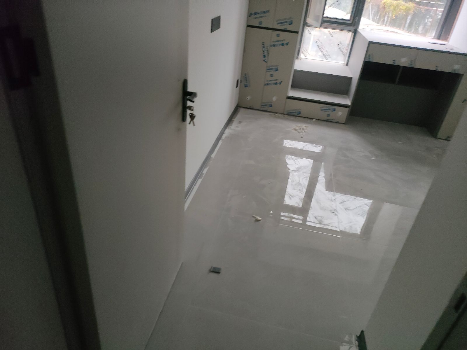 中国江苏省苏州市昆山市金色港湾**栋**