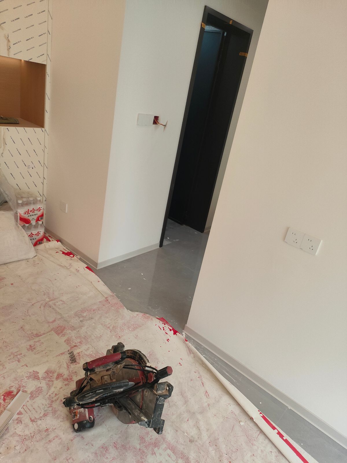 中国江苏省苏州市昆山市张浦上坤都汇**栋**室