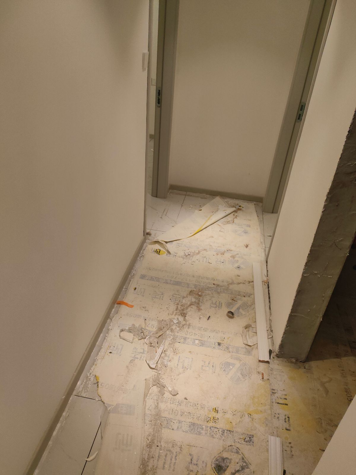 中国江苏省苏州市太仓市融侨悦江南**栋**室