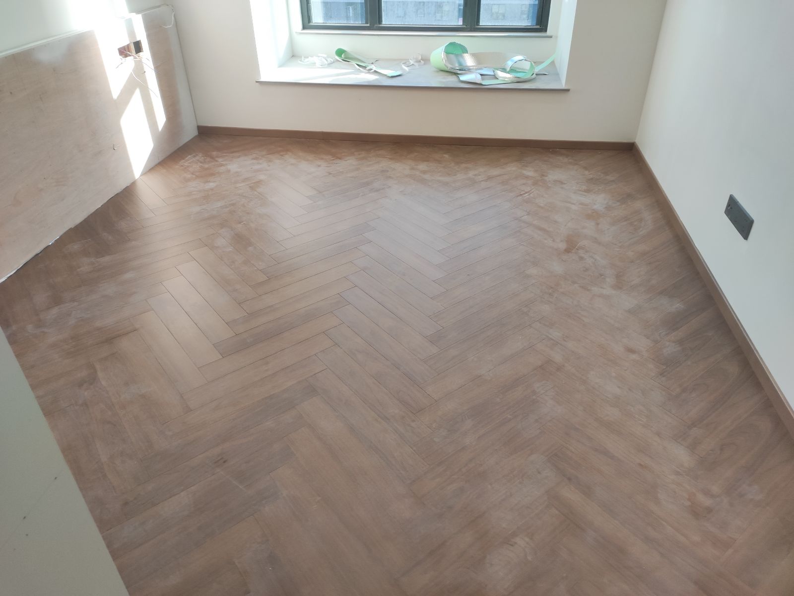 中国江苏省苏州市昆山市东望璟园**栋**室