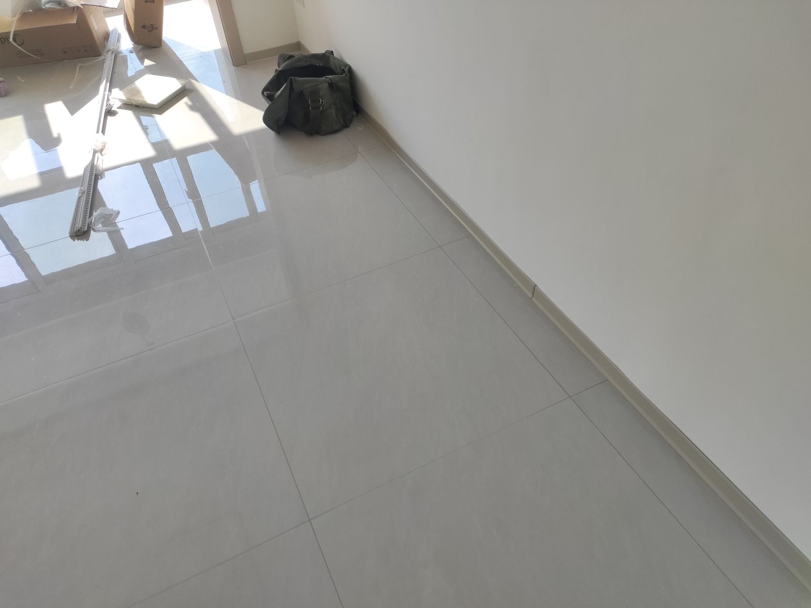 中国江苏省苏州市昆山市千灯碧桂园**栋**室