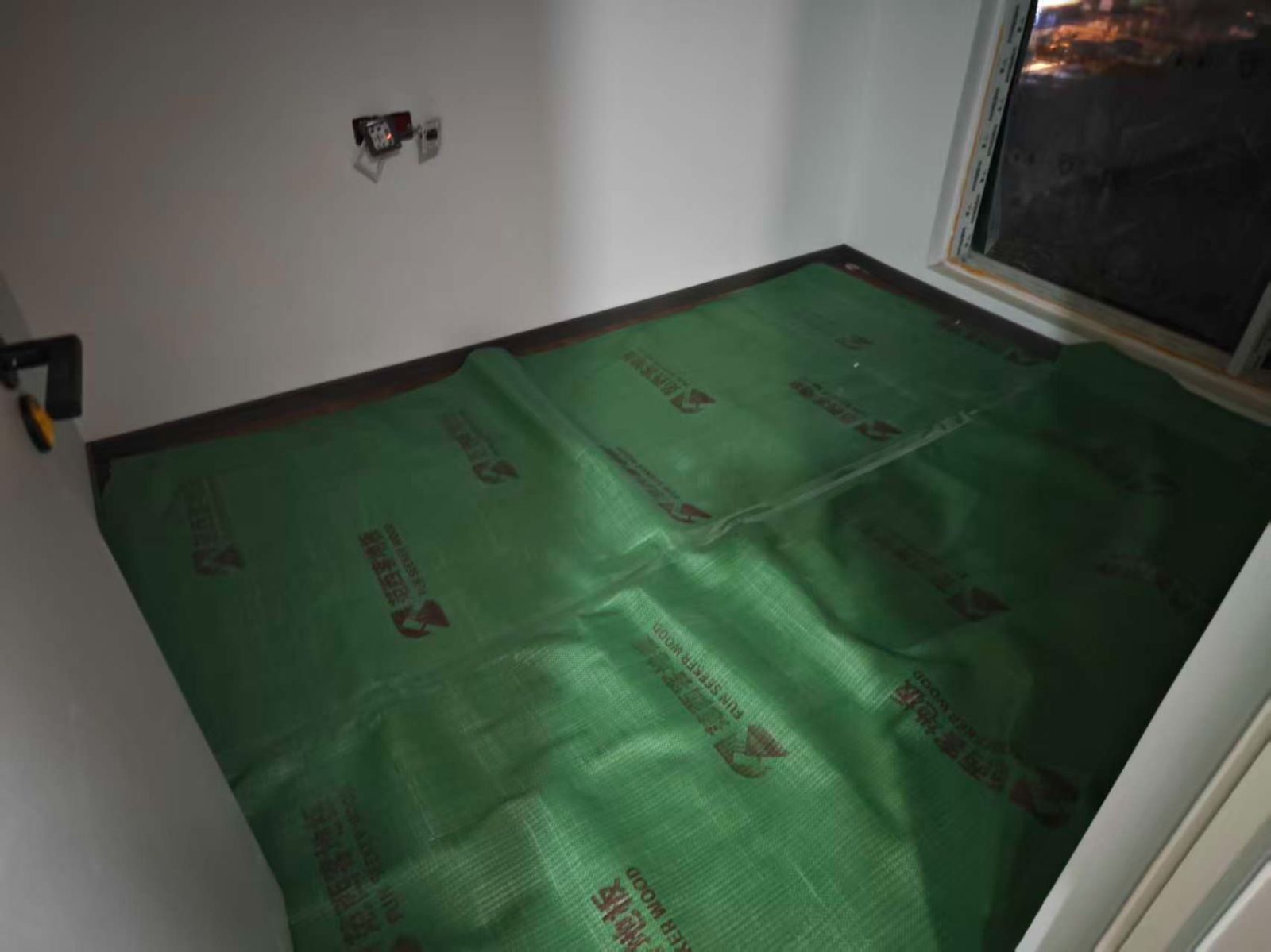 中国江苏省苏州市昆山市花桥德鑫嘉苑**栋**室