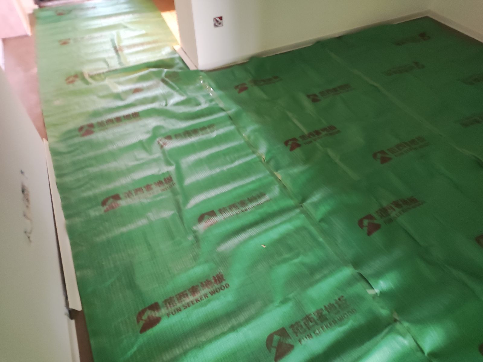 中国上海上海市闵行区七宝镇碧林湾新苑**栋**