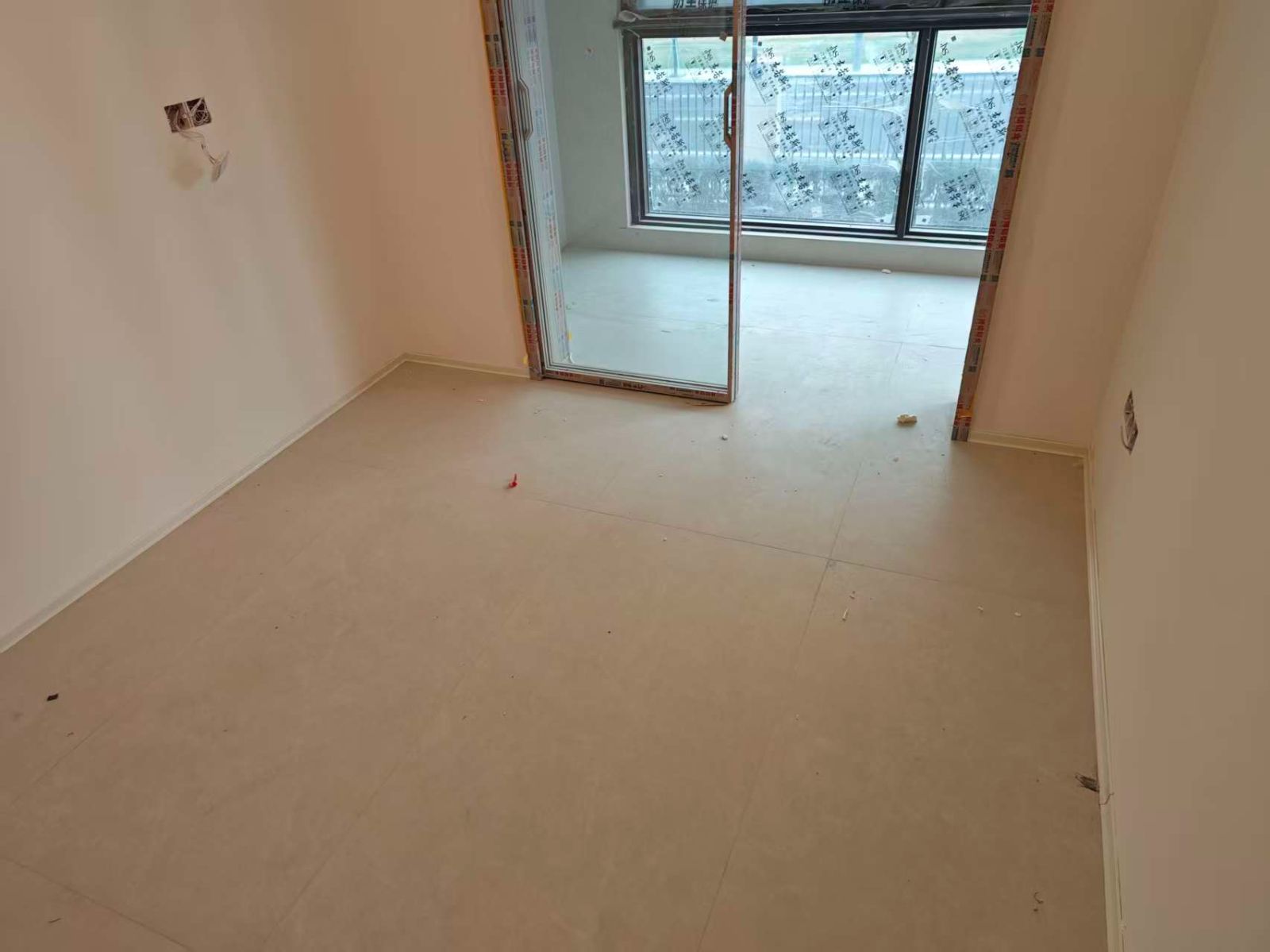 中国江苏省苏州市太仓市禹洲东境**栋**室