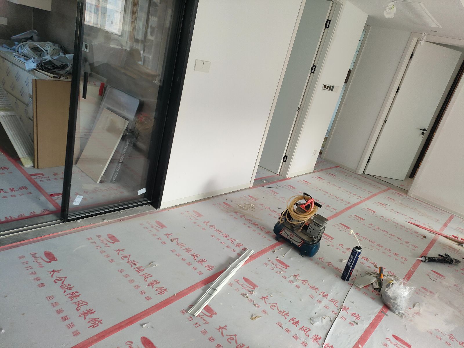 中国江苏省苏州市太仓市心望雅苑**栋**室