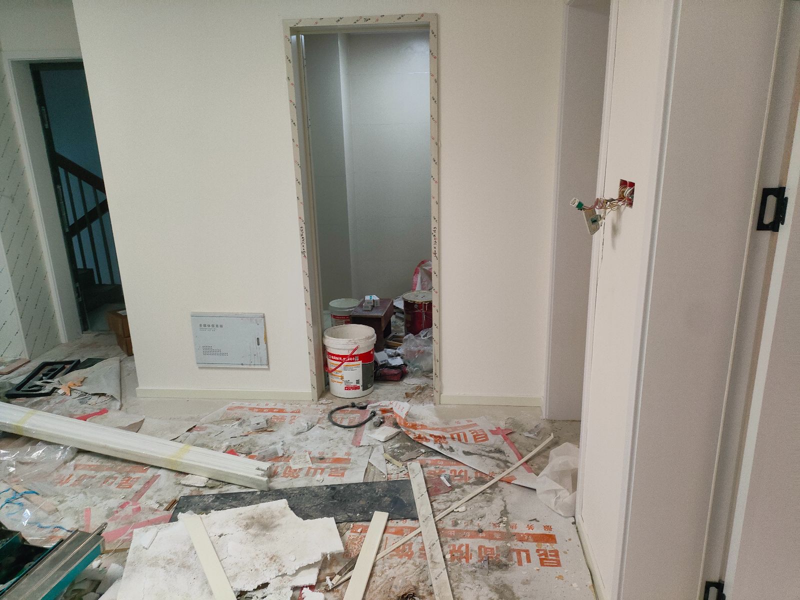 中国江苏省苏州市昆山市夏家园华苑**栋**