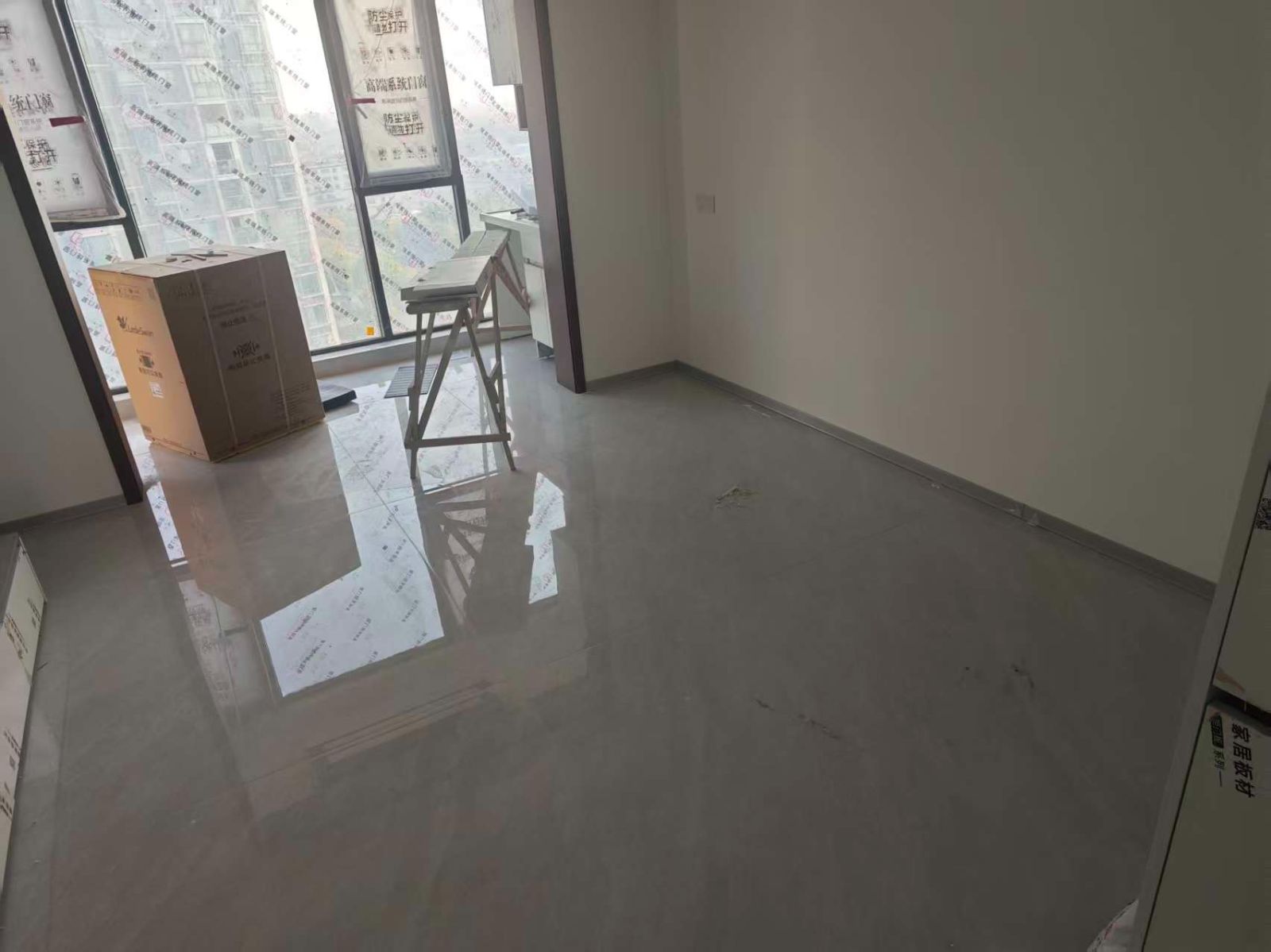 中国江苏省苏州市太仓市君悦豪庭北区**栋**室