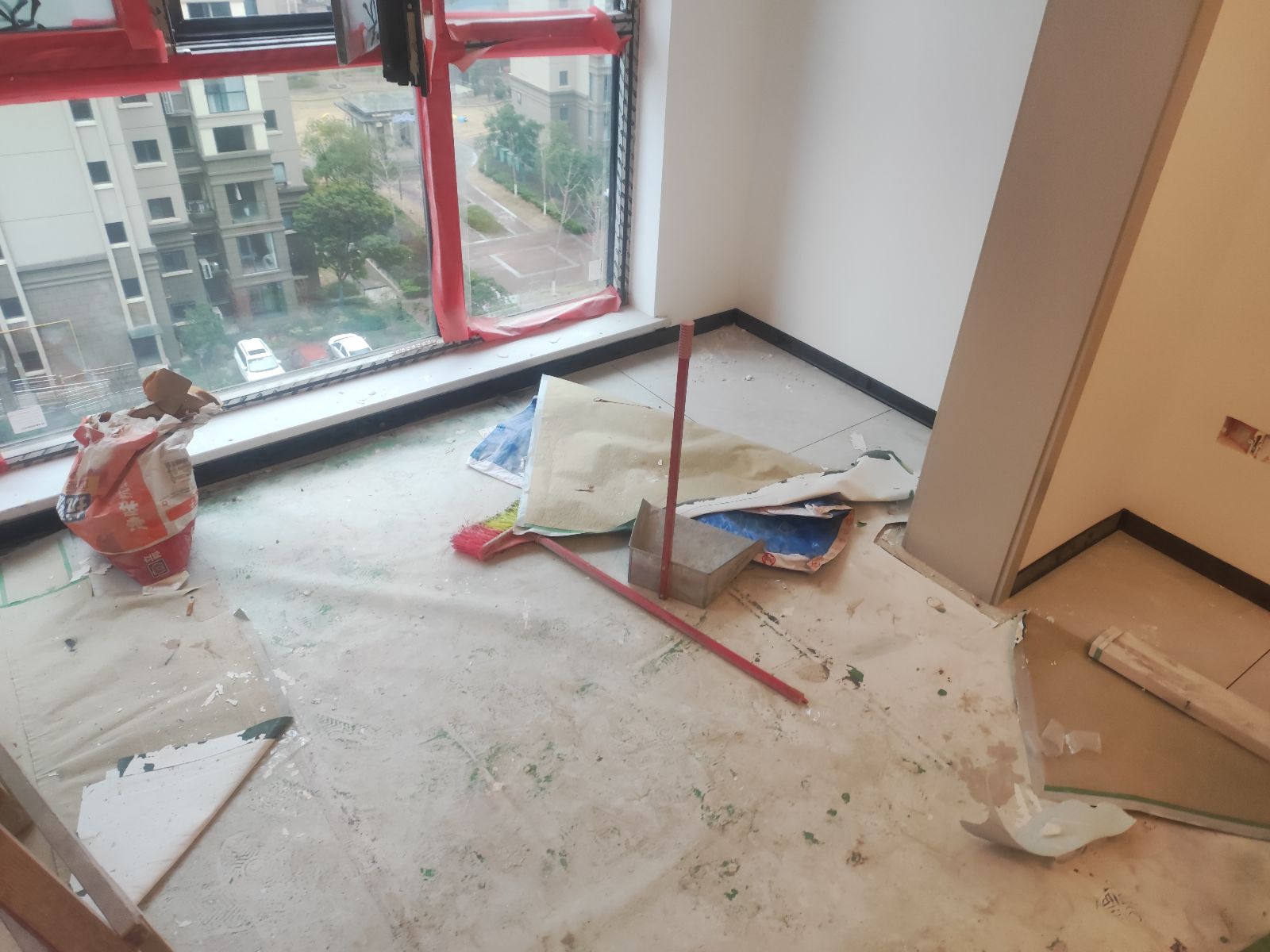 中国江苏省苏州市太仓市丽景嘉园**栋**室