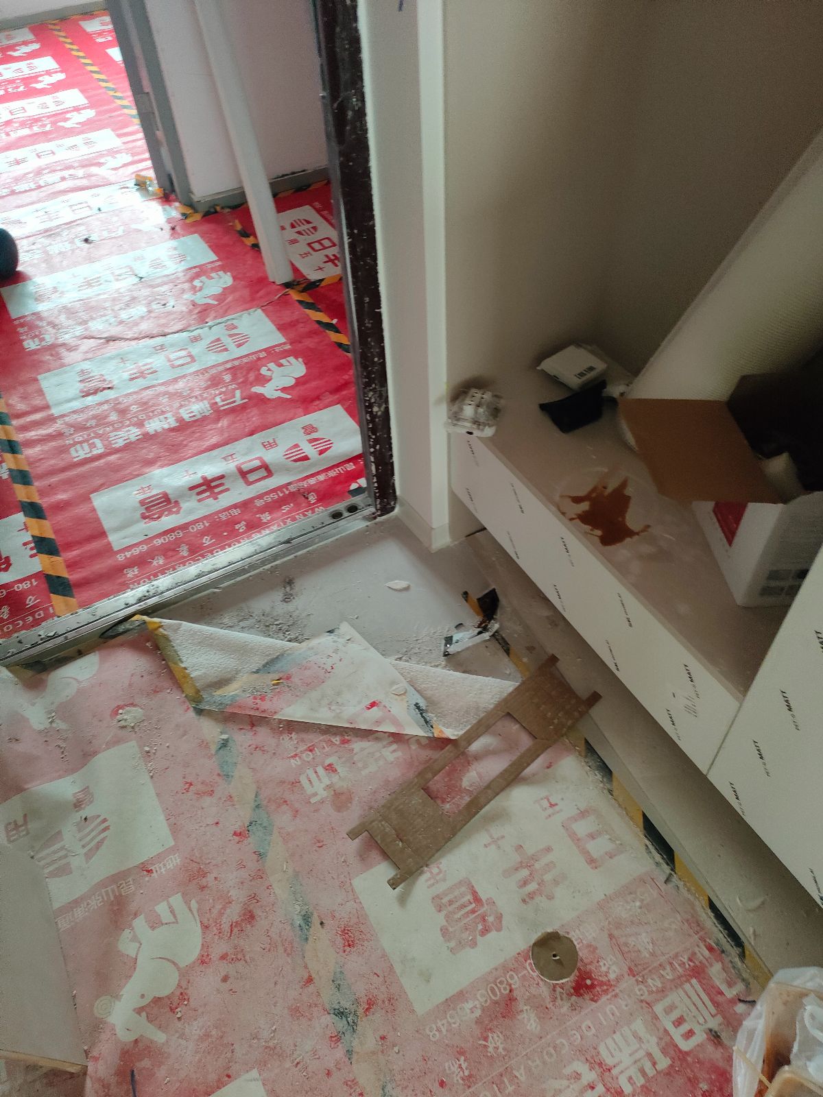 中国江苏省苏州市昆山市江湾四季**栋**室