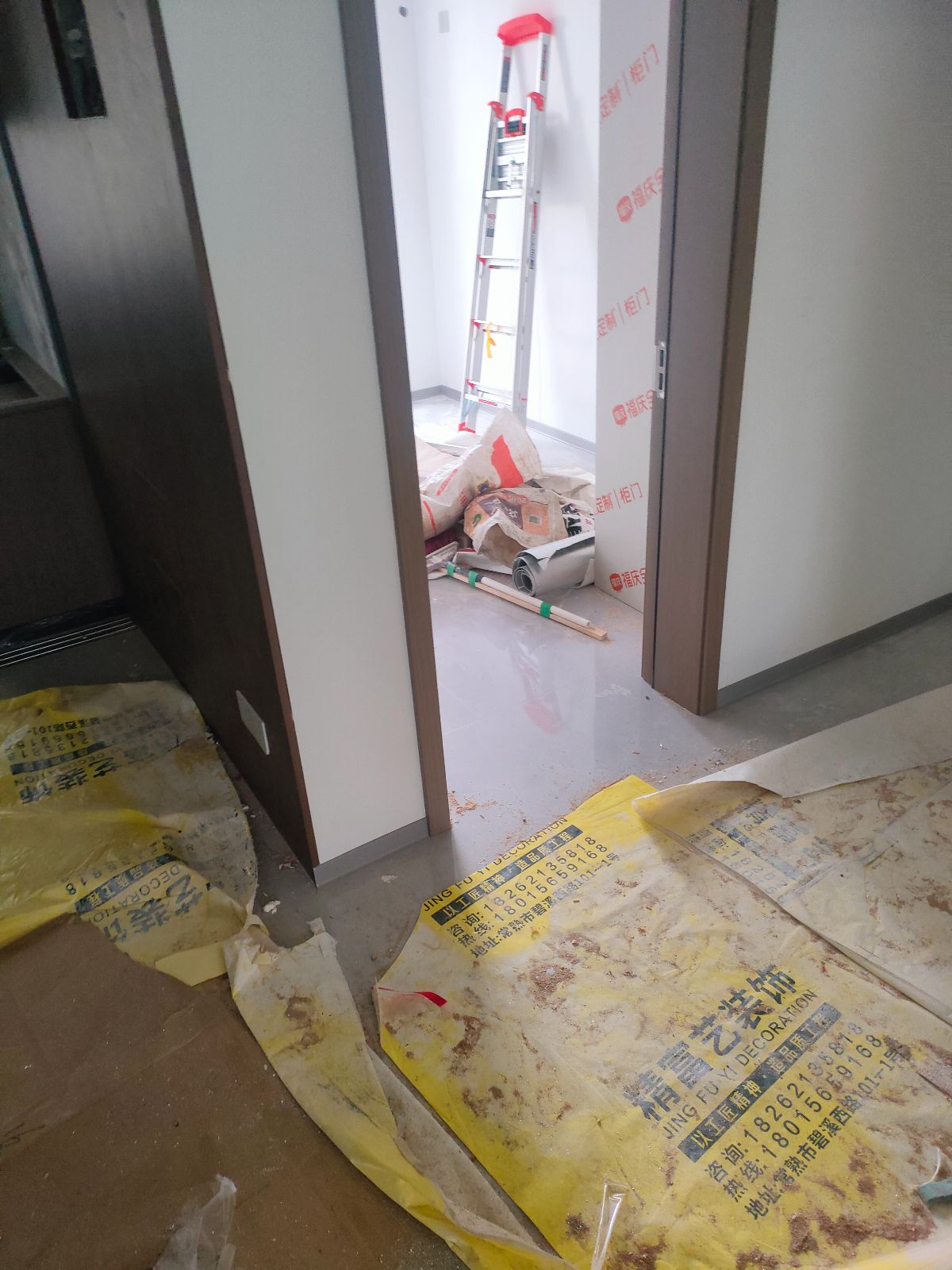 中国江苏省苏州市常熟市碧溪华鑫天域**号楼**室