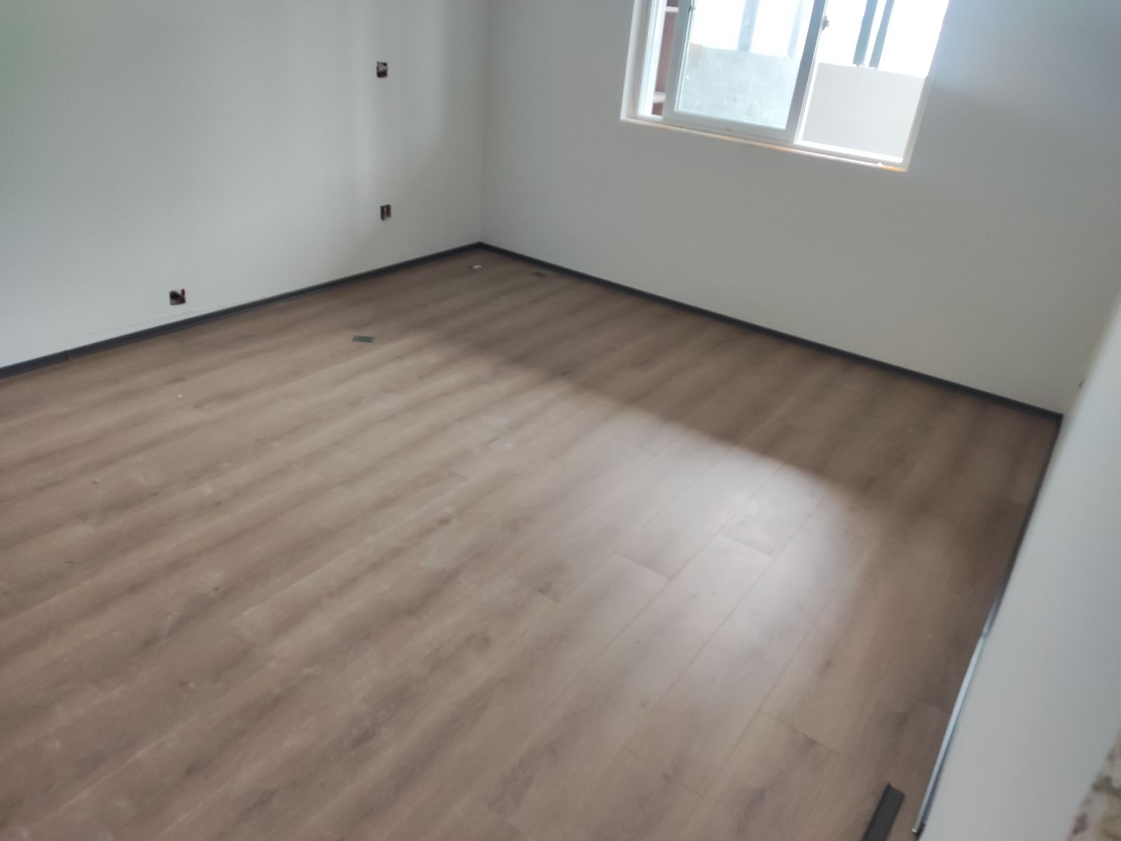 中国江苏省苏州市昆山市梅园新村**栋**